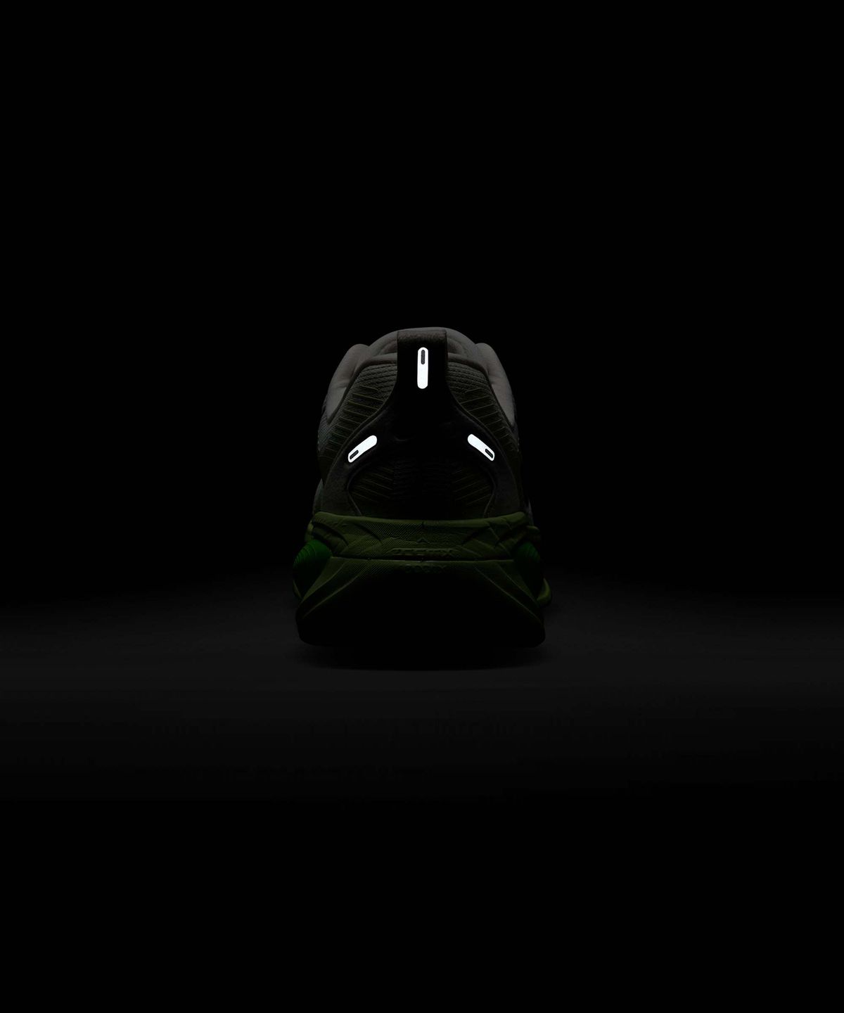 나이키(NIKE) 보메로 18 W - 화이트:일렉트릭 그린:볼트:블랙 / HM6804-102