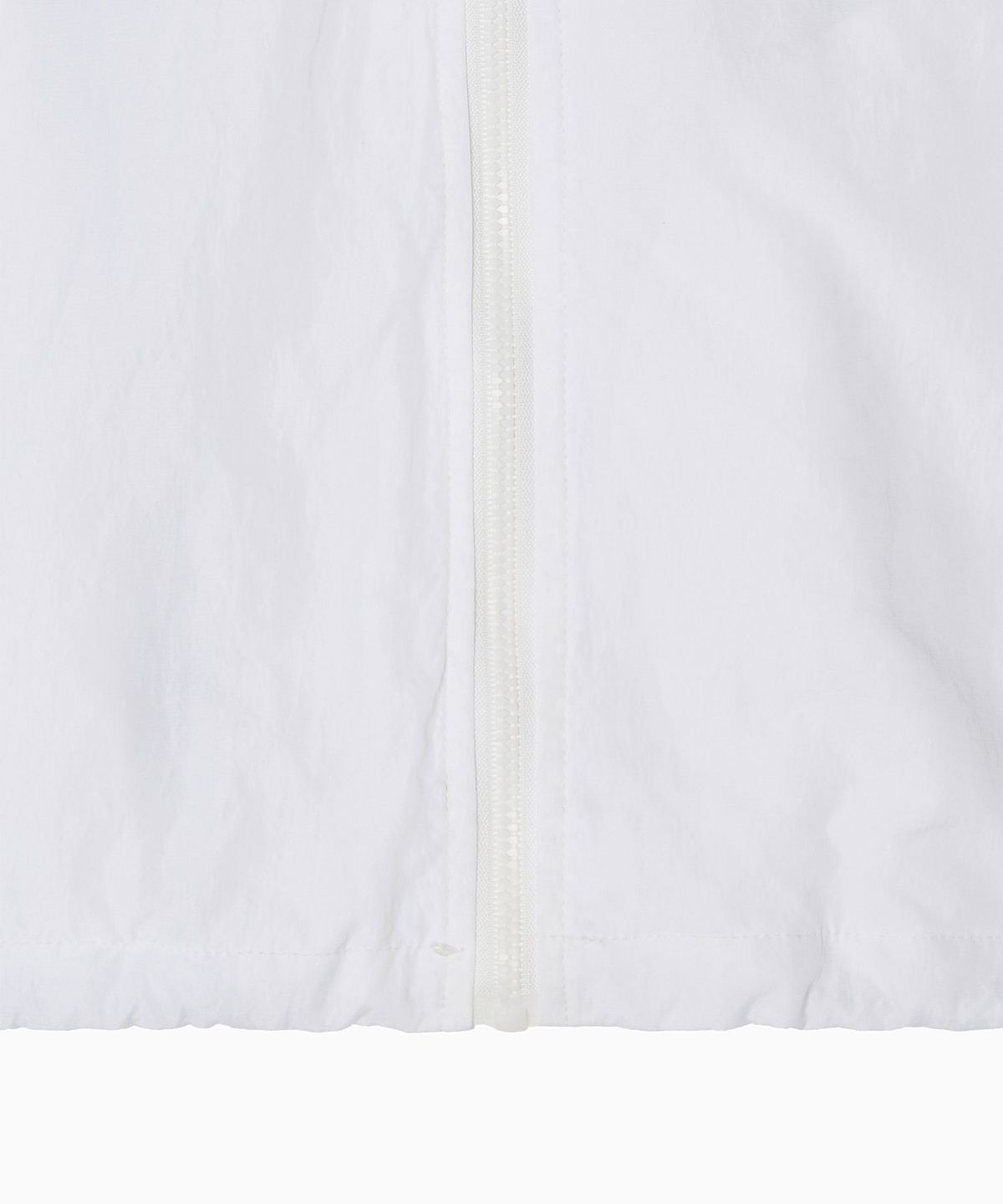 미나수(MENASOO) Highneck Hood Vest_White