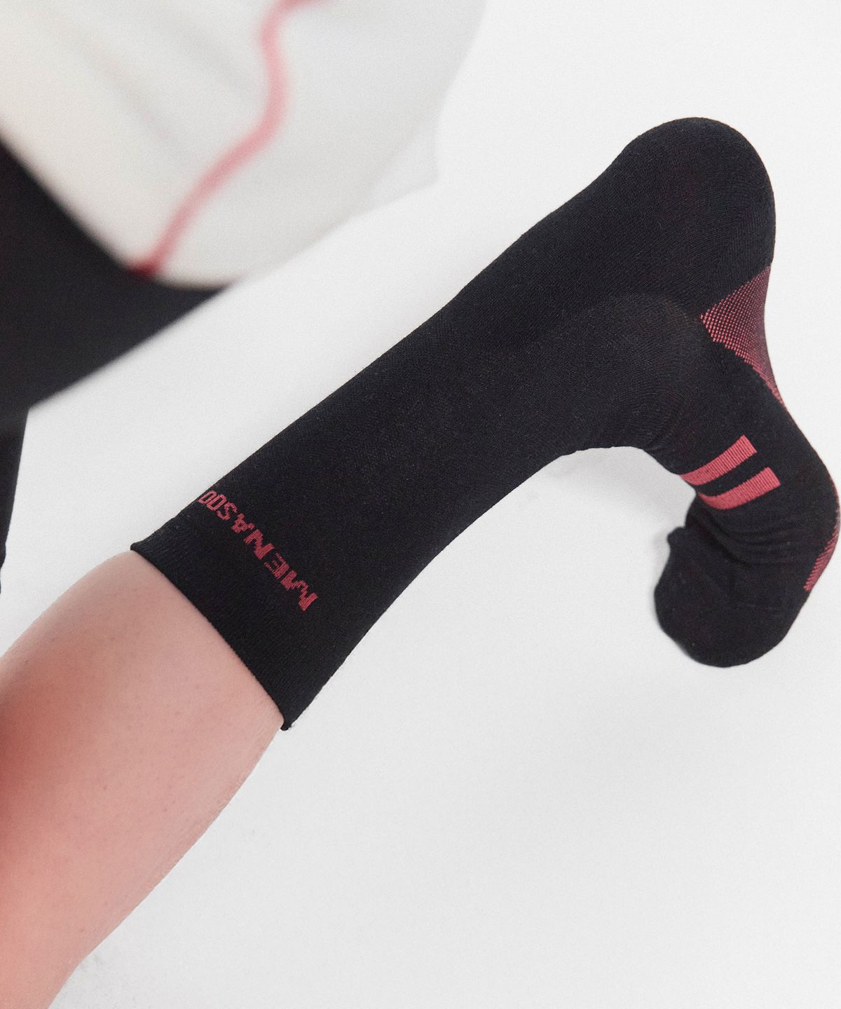 미나수(MENASOO) Menasoo Soft Runsocks_Black