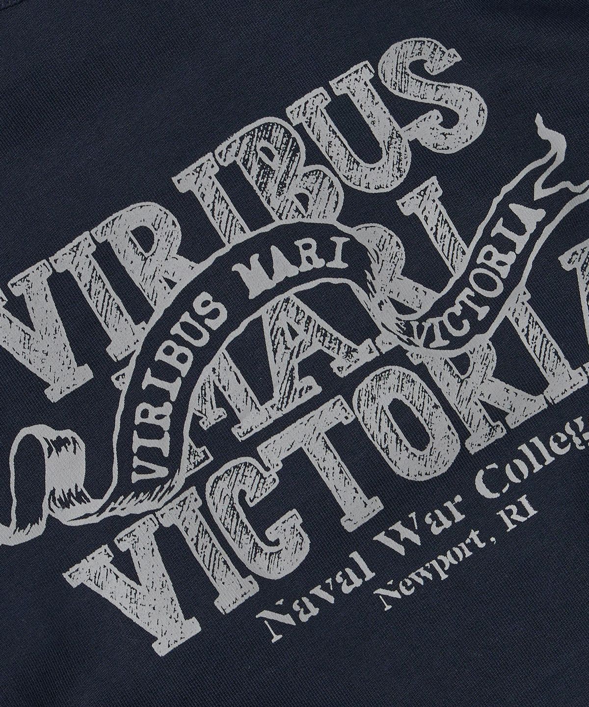 프리즘웍스(FRIZMWORKS) NAVAL WAR COLL SWEATSHIRT _ NAVY