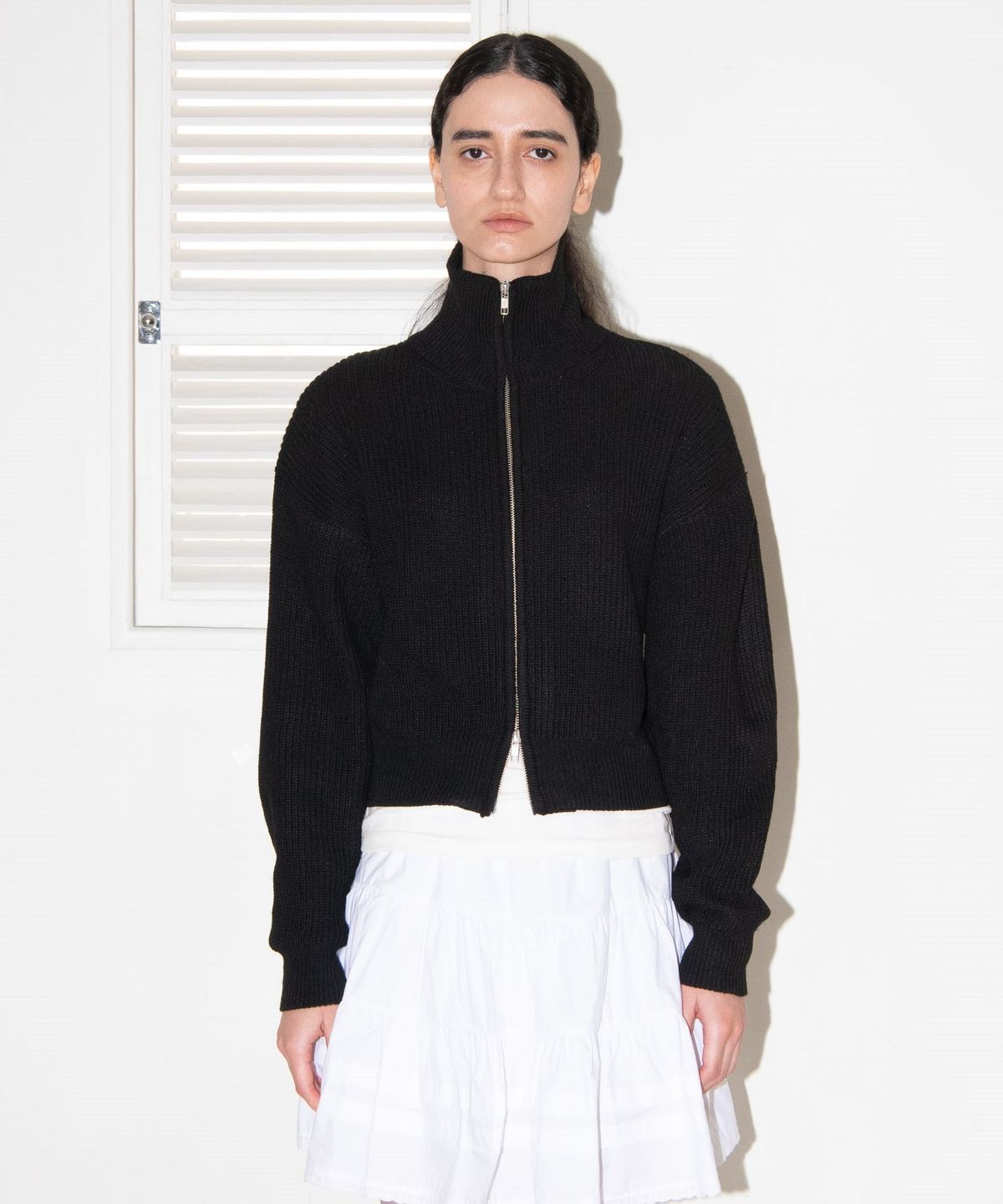 마이스(MAIS) TWO WAY KNIT ZIP-UP CARDIGAN / BLACK