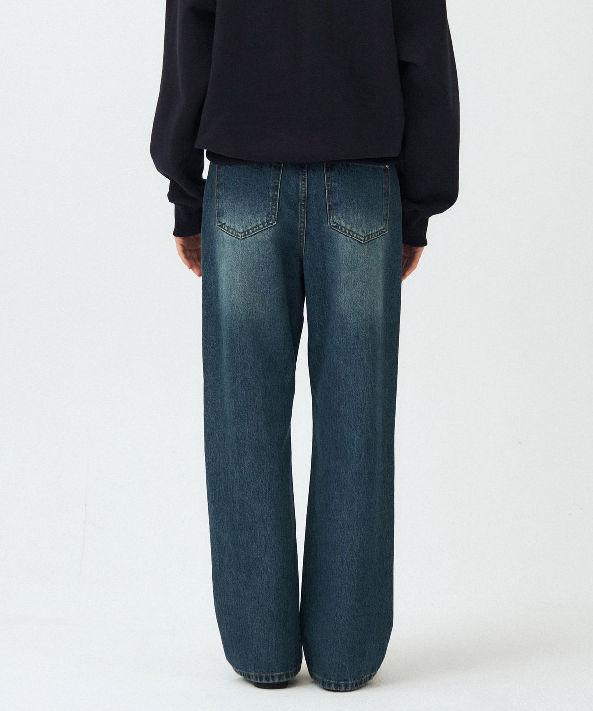 마이스(MAIS) BLUE WASHED SEMI WIDE JEANS