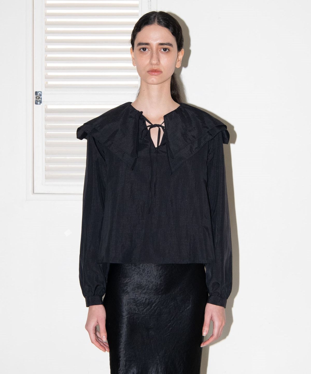 마이스(MAIS) DOUBLE BIG COLLAR SAILOR BLOUSE / BLACK
