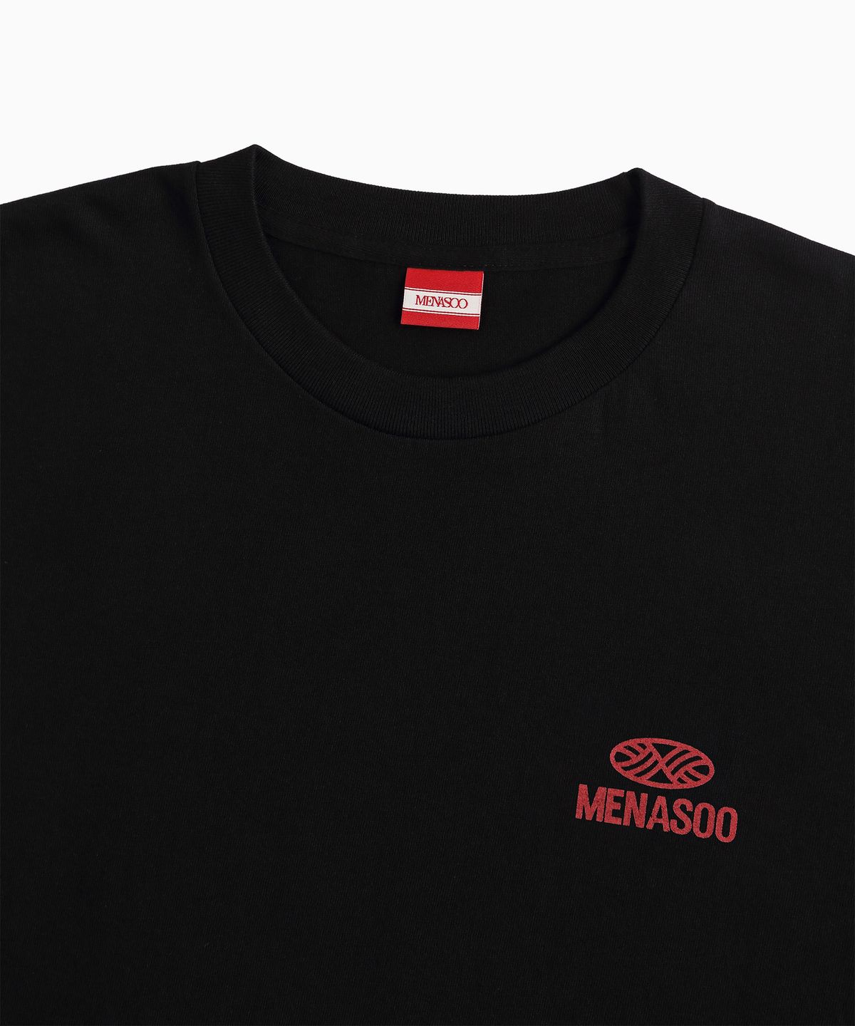 미나수(MENASOO) Squared Hearttrack Graphic T Shirt_Black