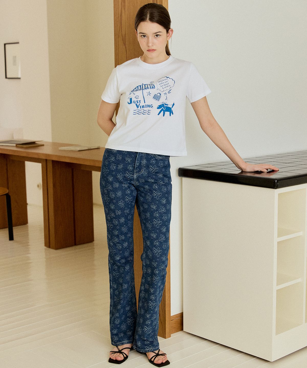 엽페(YUPPE) FLOWER DENIM PANTS_BLUE