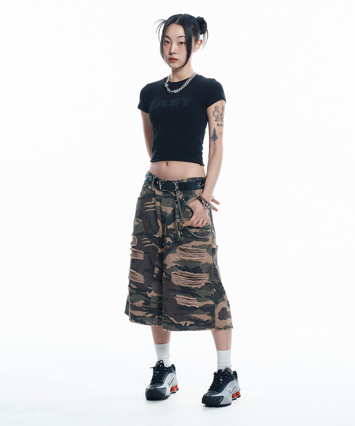 이지노이지(EASY NO EASY) EASY 시스루 크롭 반팔 - 블랙