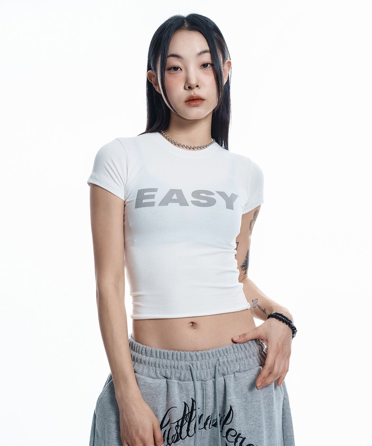 이지노이지(EASY NO EASY) EASY 시스루 크롭 반팔 - 화이트