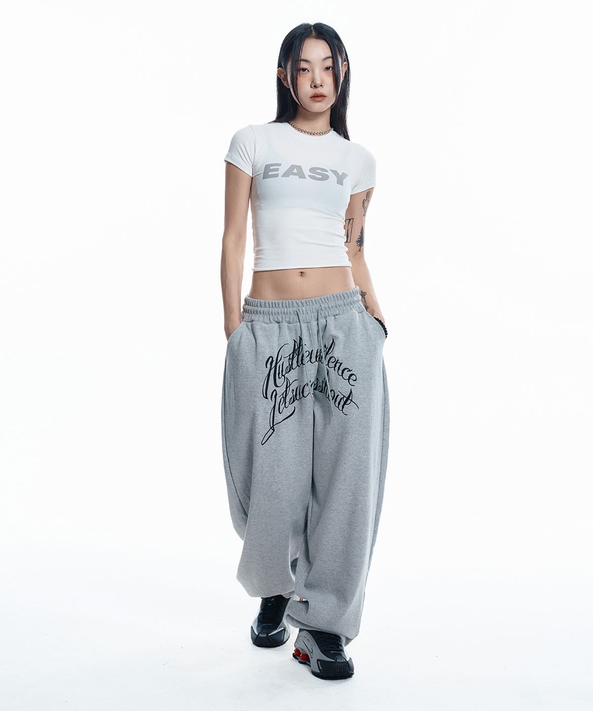 이지노이지(EASY NO EASY) EASY 시스루 크롭 반팔 - 화이트