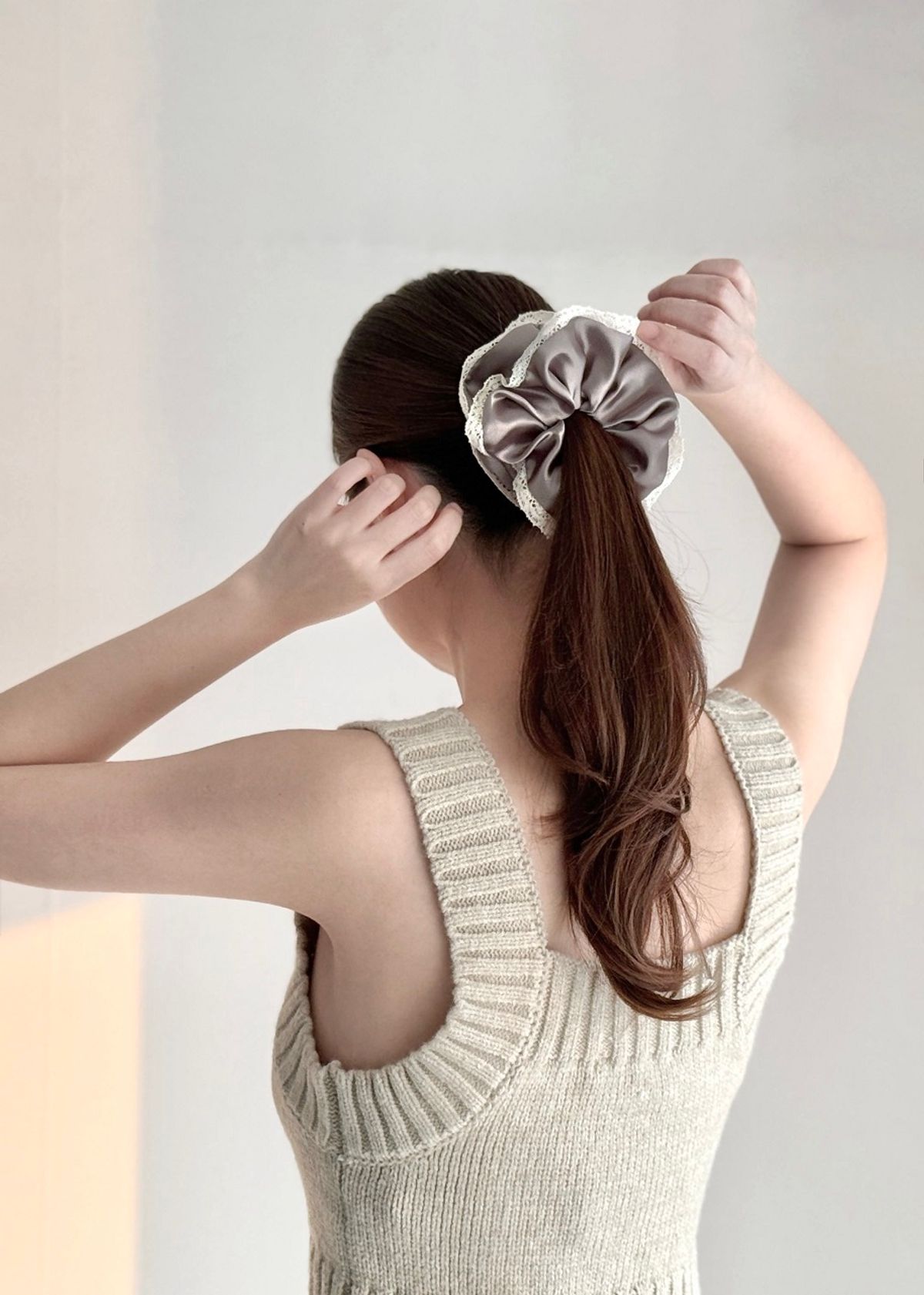 페이보릿 나운(FAVORITENOUN) 노아 스크런치_머드