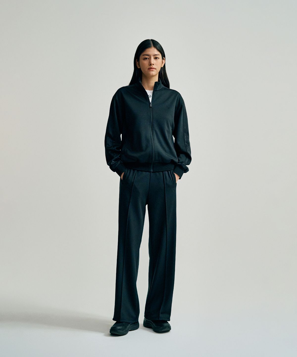 세르지오 타키니(SERGIO TACCHINI) W 타키니 모던 트랙 릴렉스핏 팬츠 (Black)