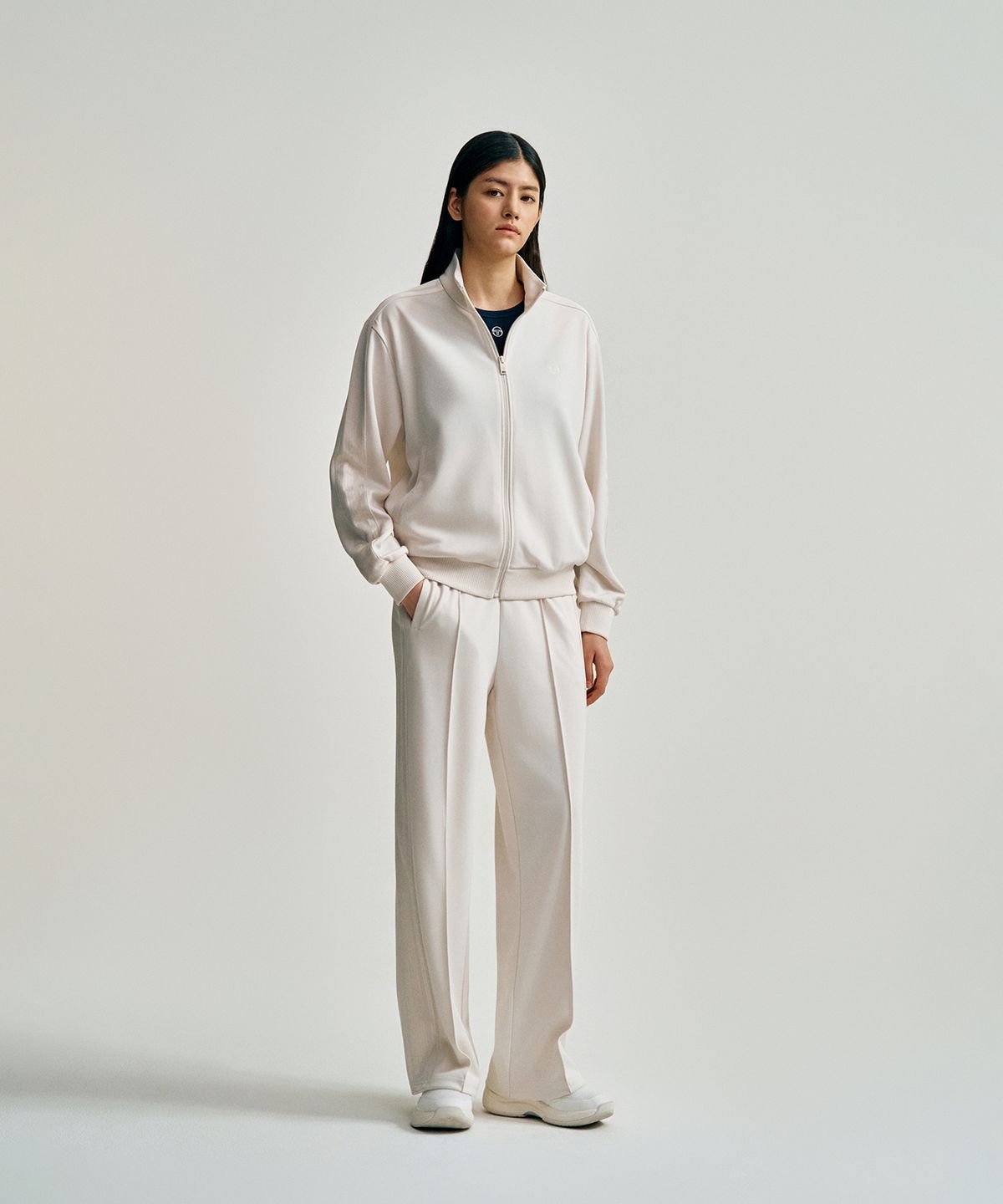 세르지오 타키니(SERGIO TACCHINI) W 타키니 모던 트랙 릴렉스핏 팬츠 (Ivory)