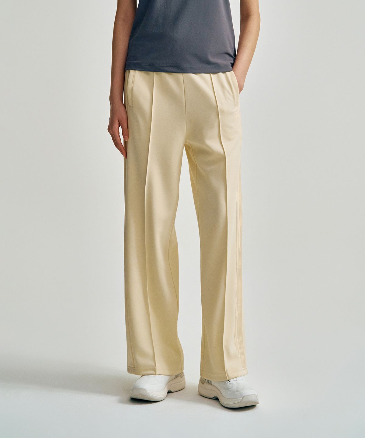 세르지오 타키니(SERGIO TACCHINI) W 타키니 모던 트랙 릴렉스핏 팬츠 (L.Yellow)