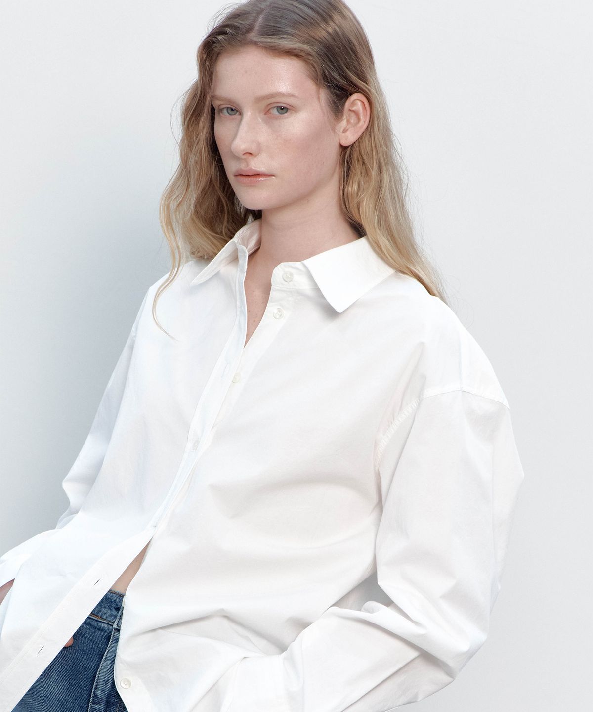 더마고(THEMARGOT) SEMI OVERSIZED CLASSIC SHIRTS (WHITE)
