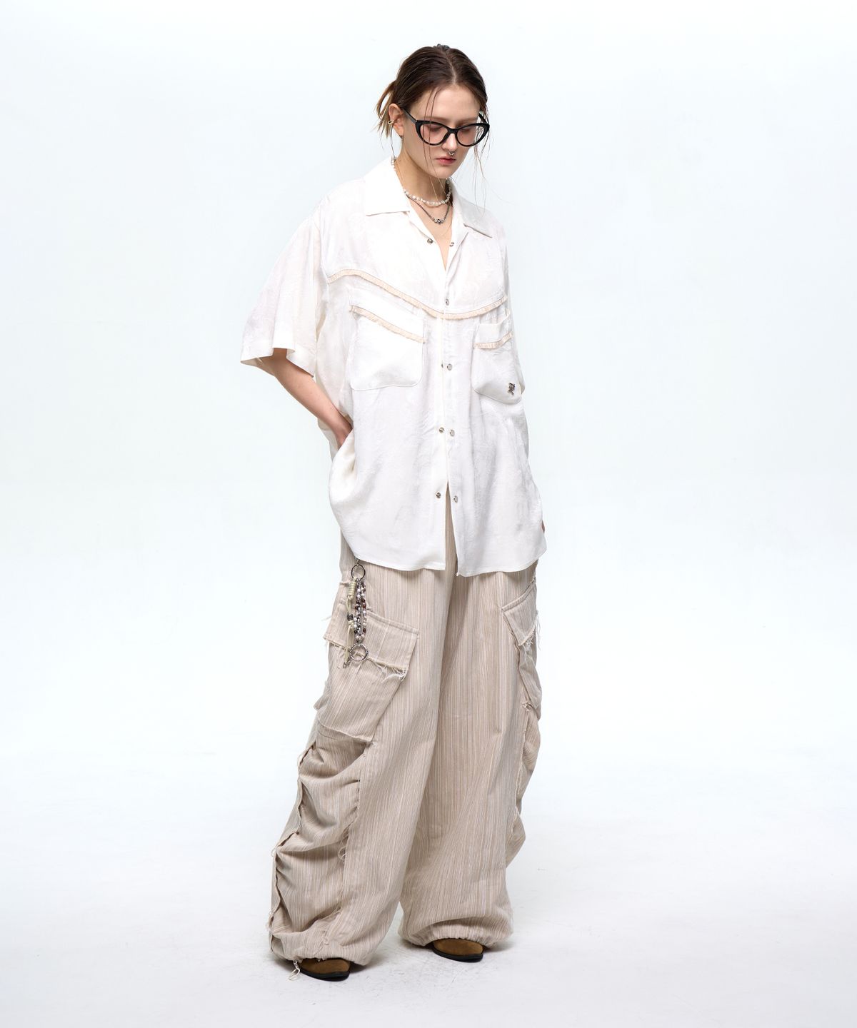 알에스에스씨(RSSC) WRINKLE MIXED STRIPE CARGO PANTS - BEIGE
