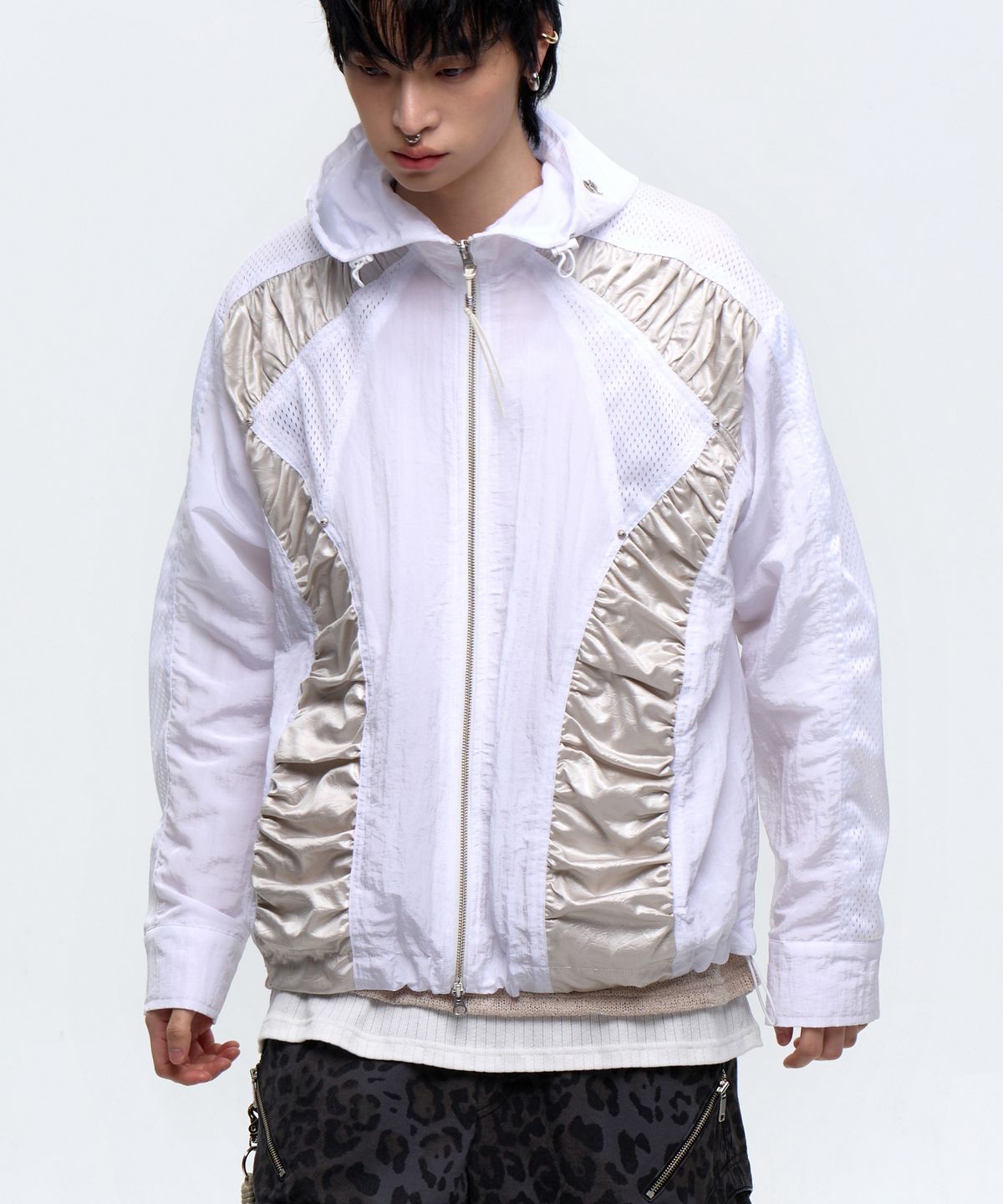 알에스에스씨(RSSC) CURVY INCISION WRINKLE WINDBREAKER - WHITE