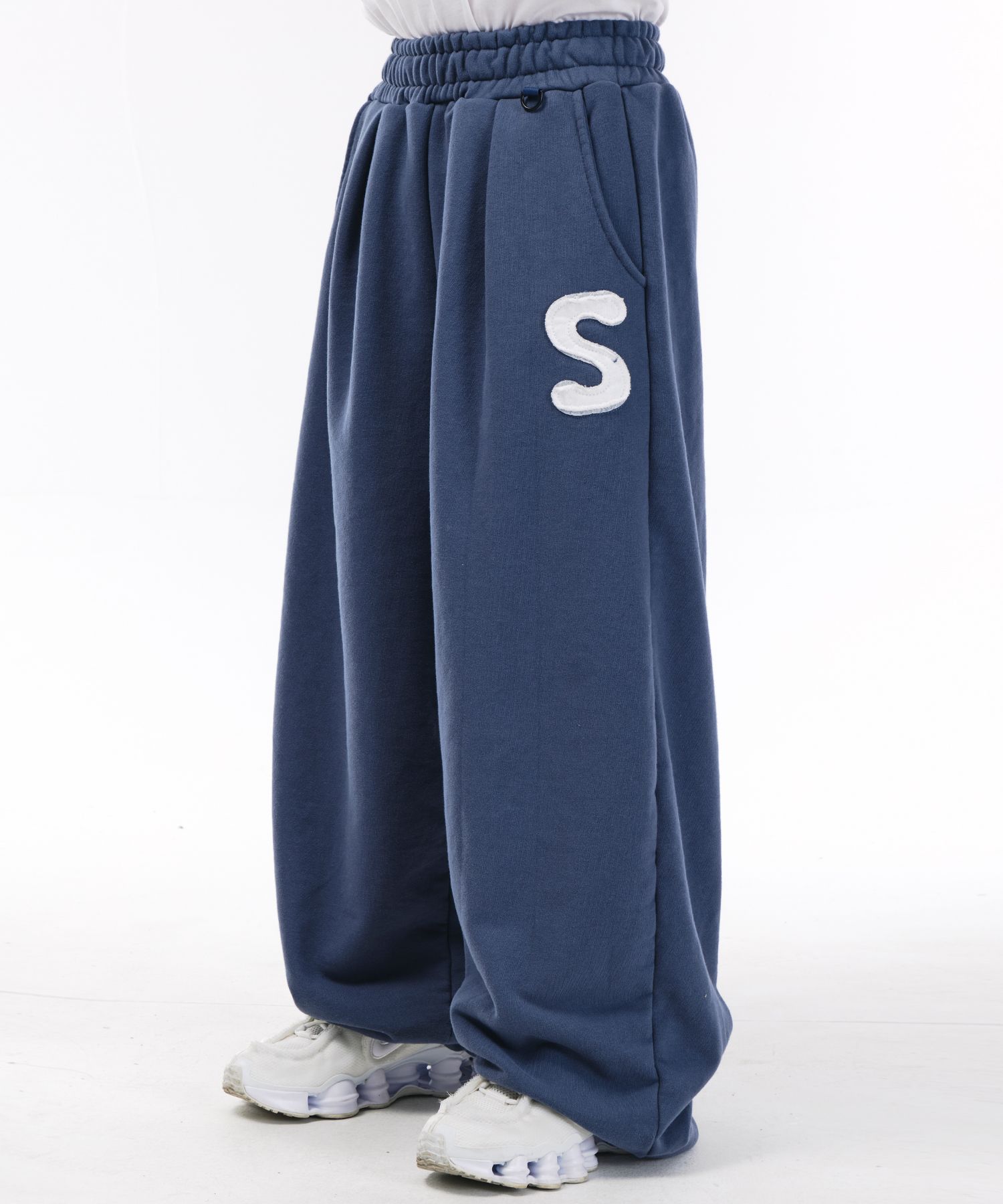MUSINSA公式 | SCALLYWAG ロゴアップリケスウェットパンツ[ダークブルー]