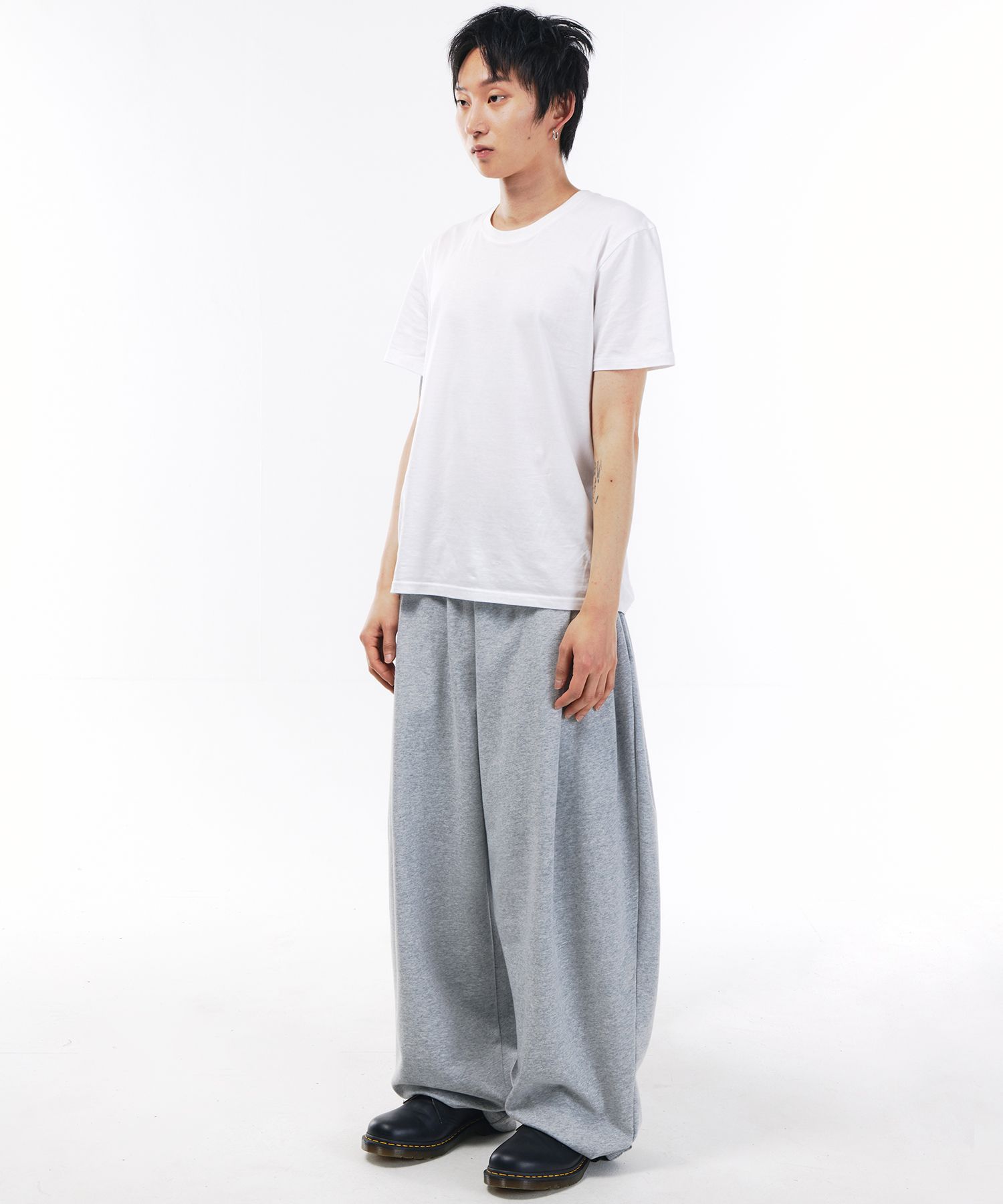 【MODERNIF】String One-Tuck Brushed Sweatpants MUSINSA | SCALLYWAG Multi-Tuck Sweatpants [Gray]