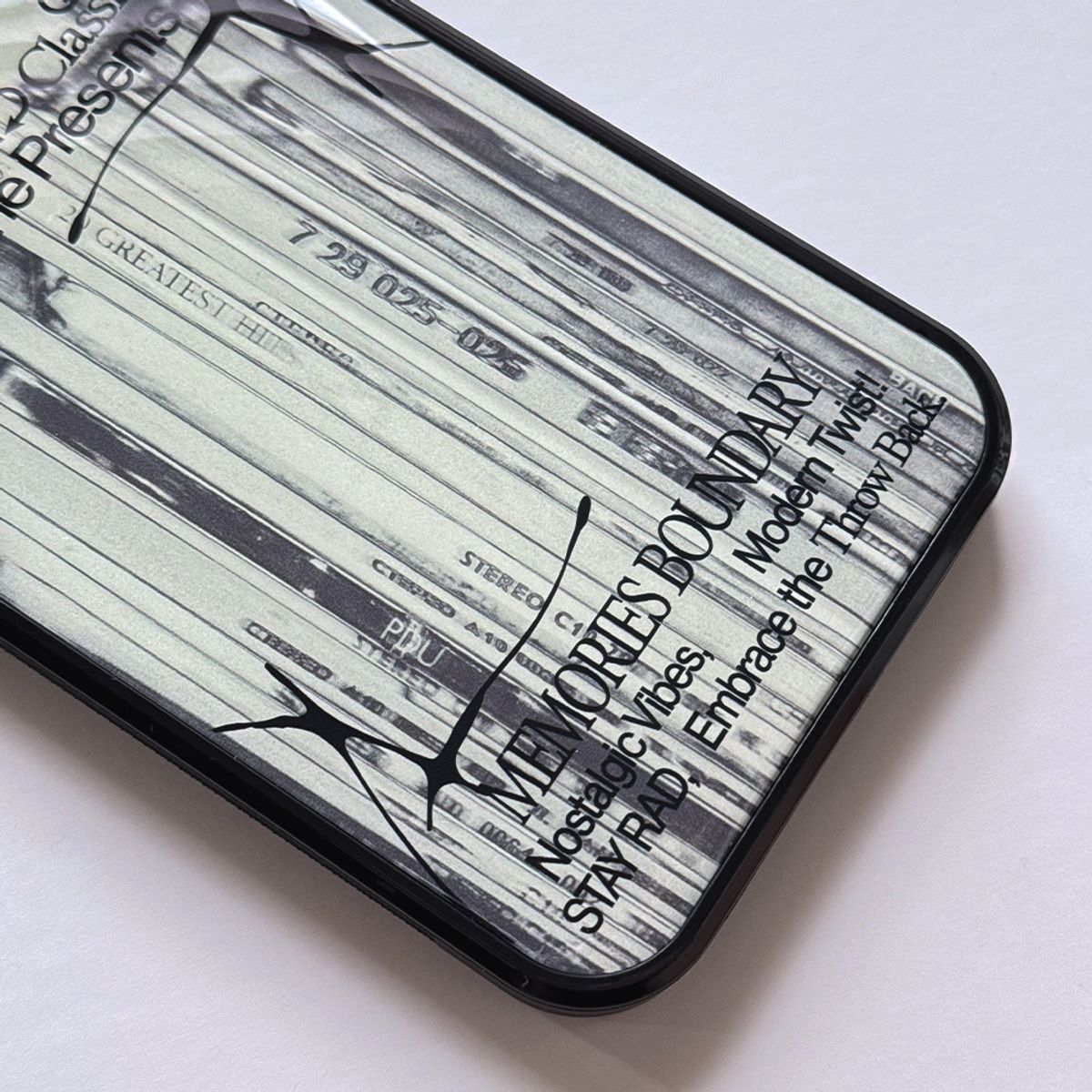 메모리즈바운더리(MEMORIESBOUNDARY) Nostalgic Vinyl Groove Phone Case (Epoxy)