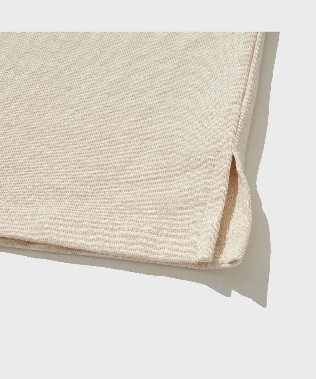 비디알(VDR) HENLY NECK T-SHIRT [Natural]