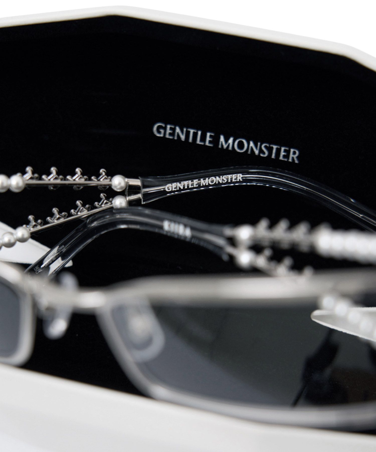 MUSINSA RAFFLE | Gentle Monster Kiira 02 Silver Clear