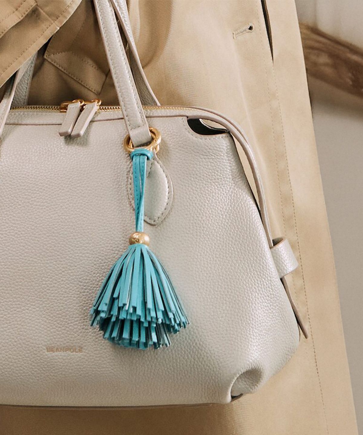빈폴 액세서리(BEANPOLE ACCESSORY) 솔방울 포인트 참장식 - 스카이 블루