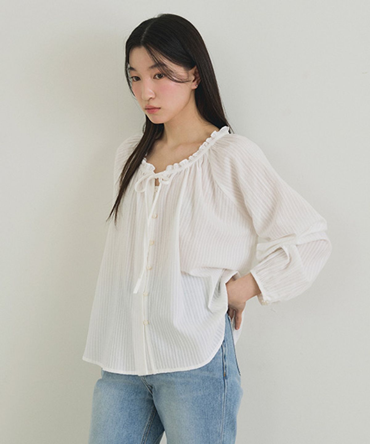 링서울(LINGSEOUL) lace ruffle blouse-ivory