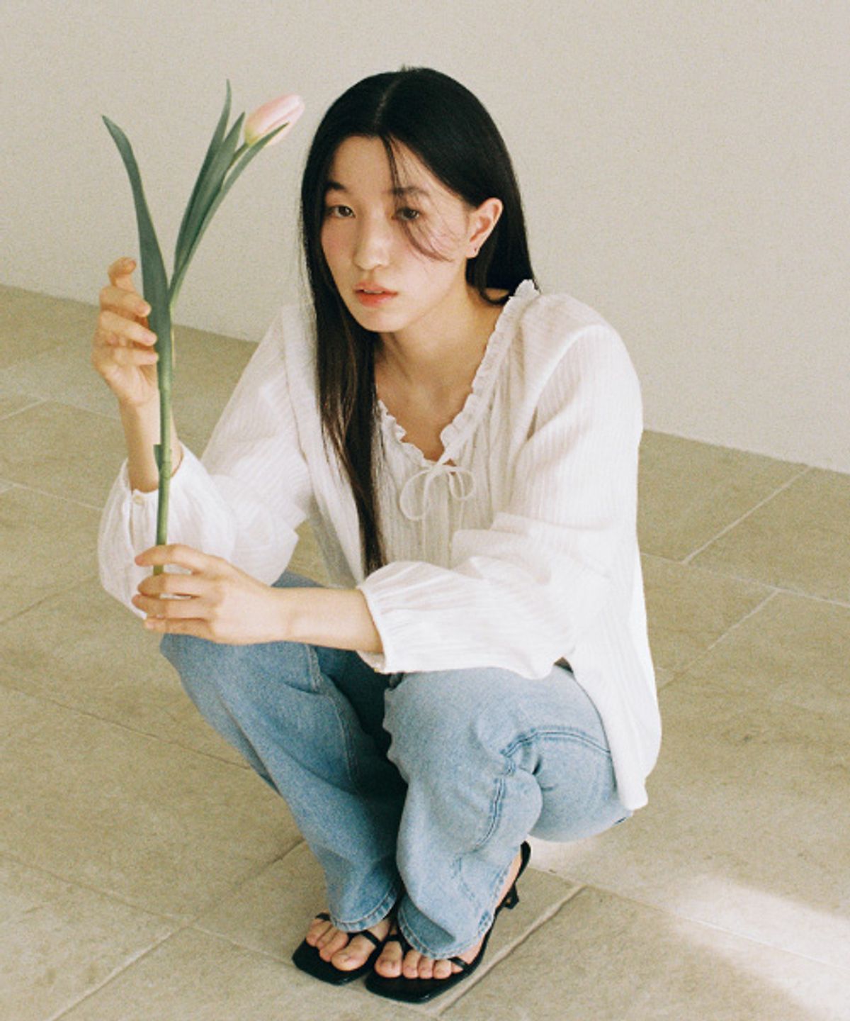 링서울(LINGSEOUL) lace ruffle blouse-ivory