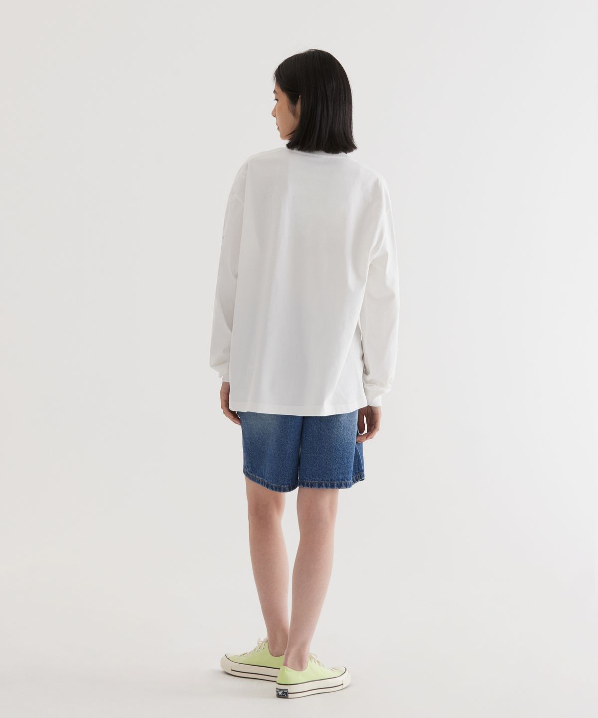 커버낫(COVERNAT) 웨이브 그래픽 롱슬리브 White