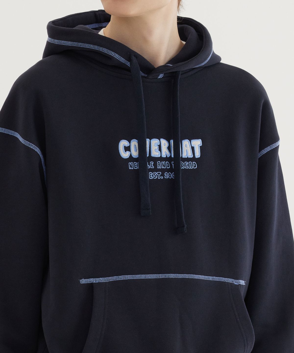 커버낫(COVERNAT) 네온 로고 후디 Dark Navy