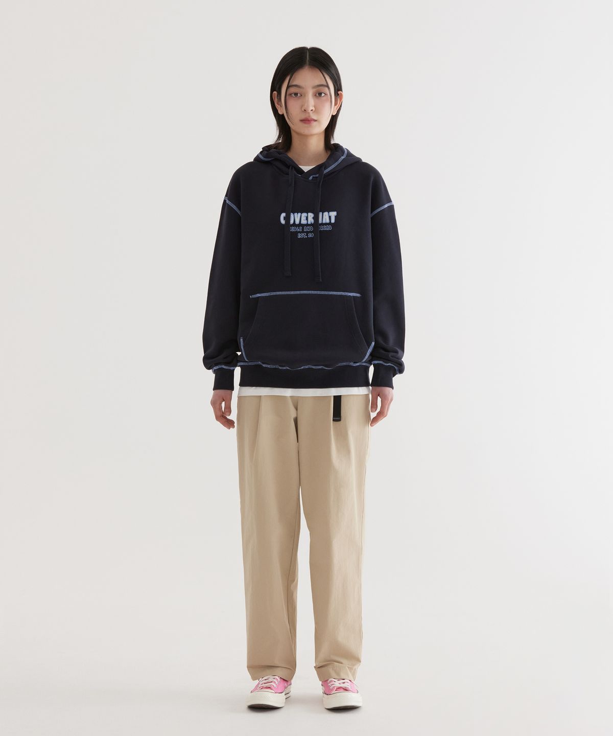 커버낫(COVERNAT) 네온 로고 후디 Dark Navy