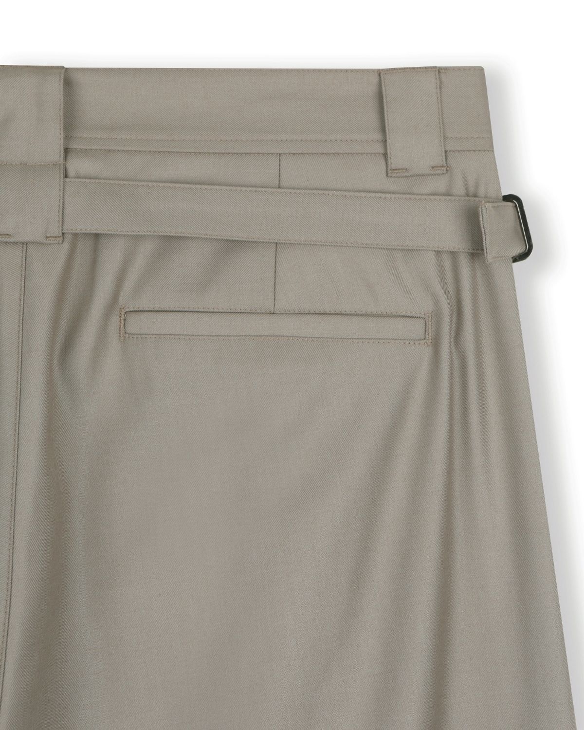 비슬로우(BESLOW) TWO TUCK TAPERED PANTS DUSTY BEIGE