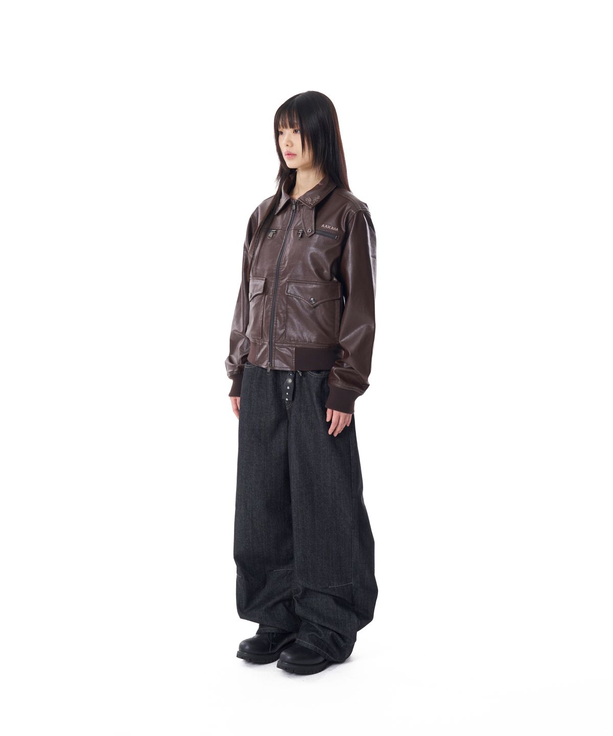 아캄(AAKAM) Snake Printed Denim Pants (Black)
