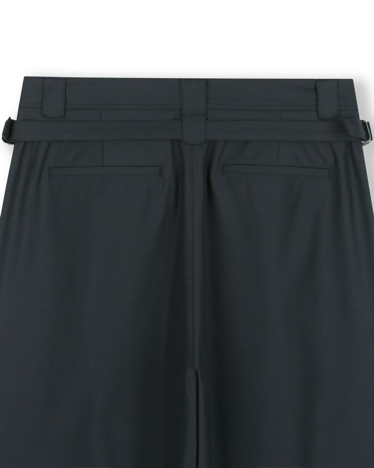 비슬로우(BESLOW) TWO TUCK TAPERED PANTS ANTHRACITE