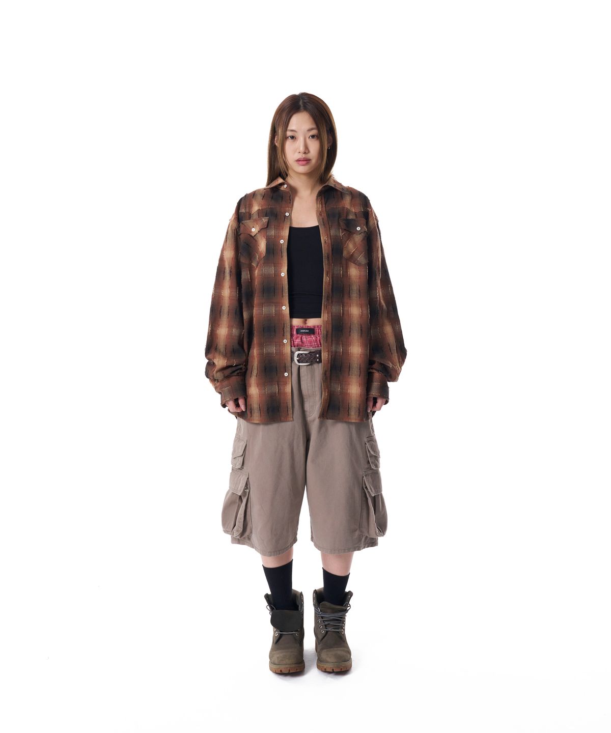 아캄(AAKAM) Cotton Bermuda Cargo Pants (Beige)