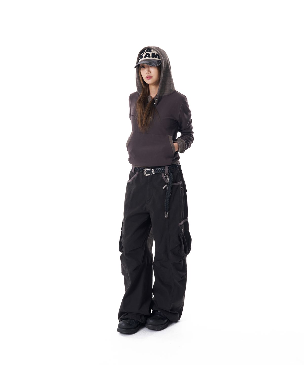 아캄(AAKAM) Knee Pin-tuck Contrast Cargo Pants (Black)