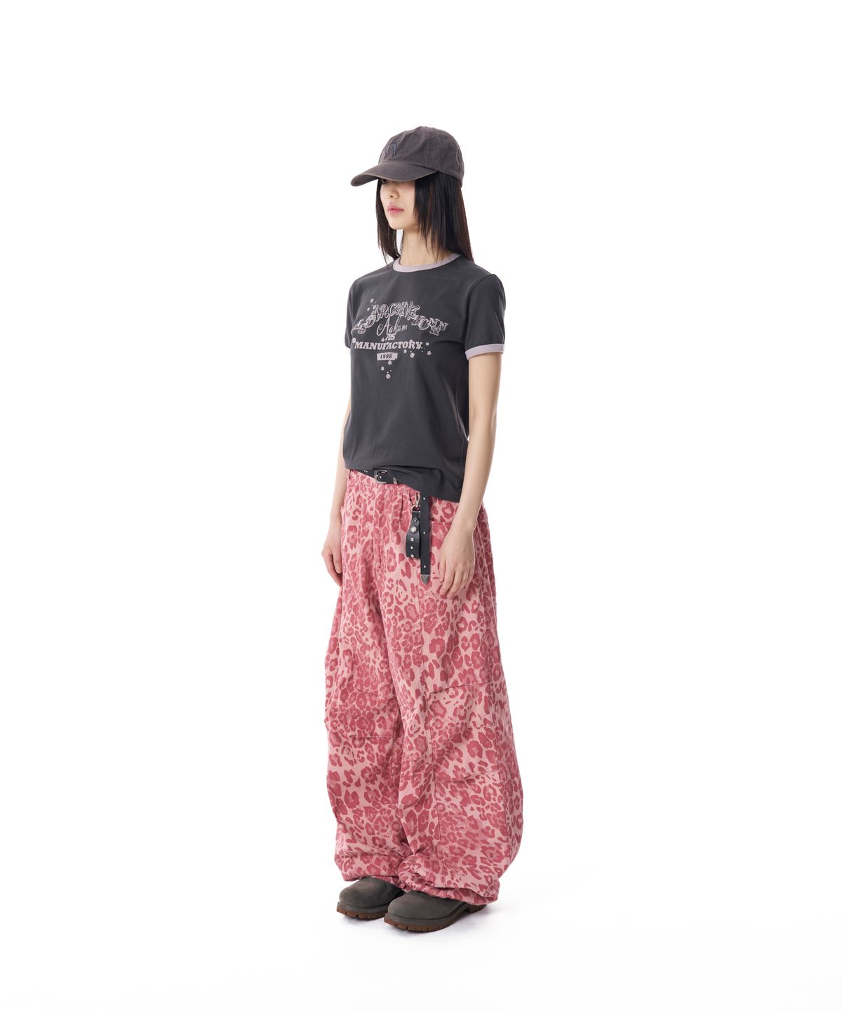 아캄(AAKAM) Knee Pin-tuck Leopard Cotton Pants (Pink)