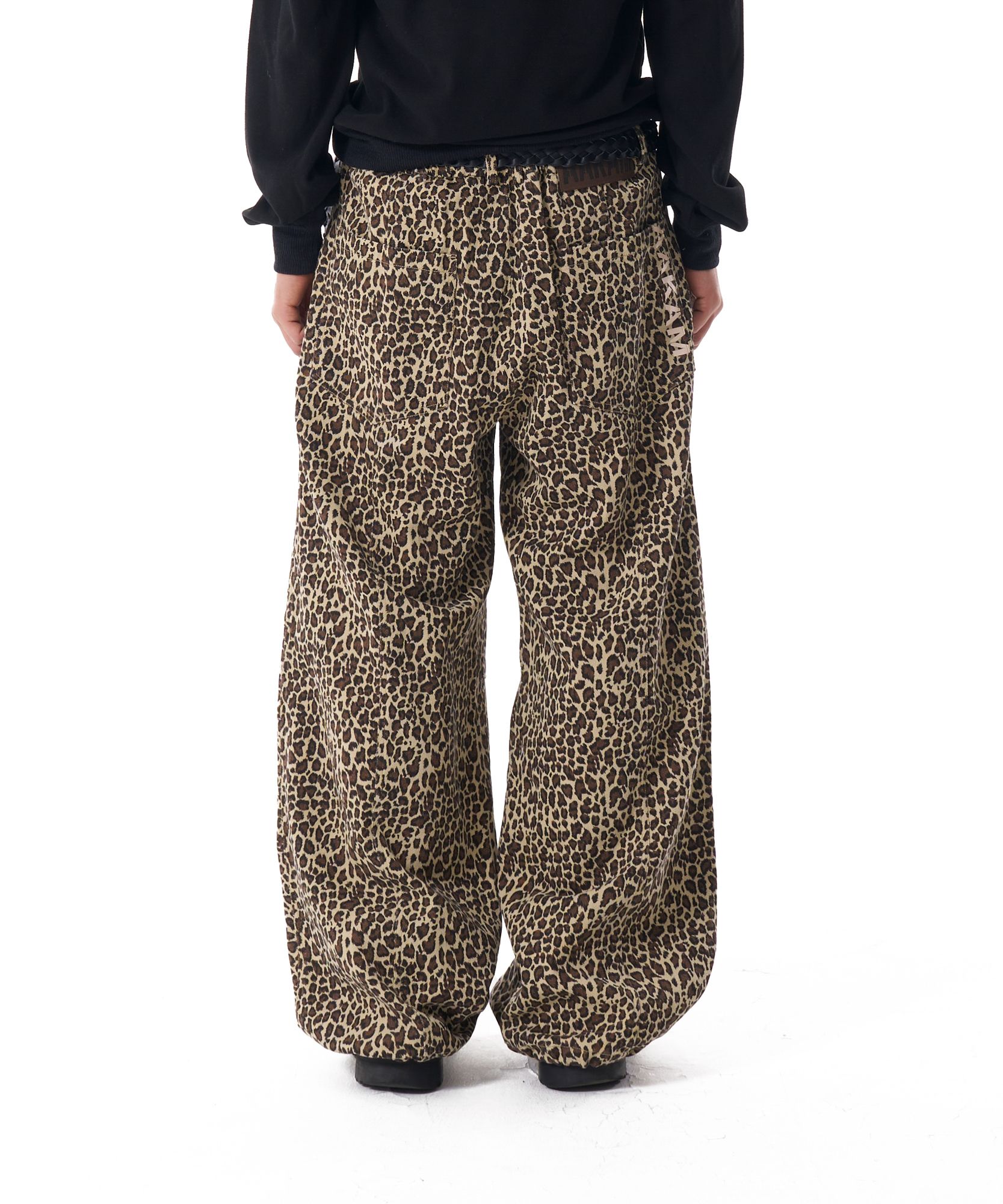 ★AAKAM★ Knee Pin-tuck Leopard Cotton Pants MUSINSA | AAKAM Knee Pin-tuck Leopard Cotton Pants (Brown)