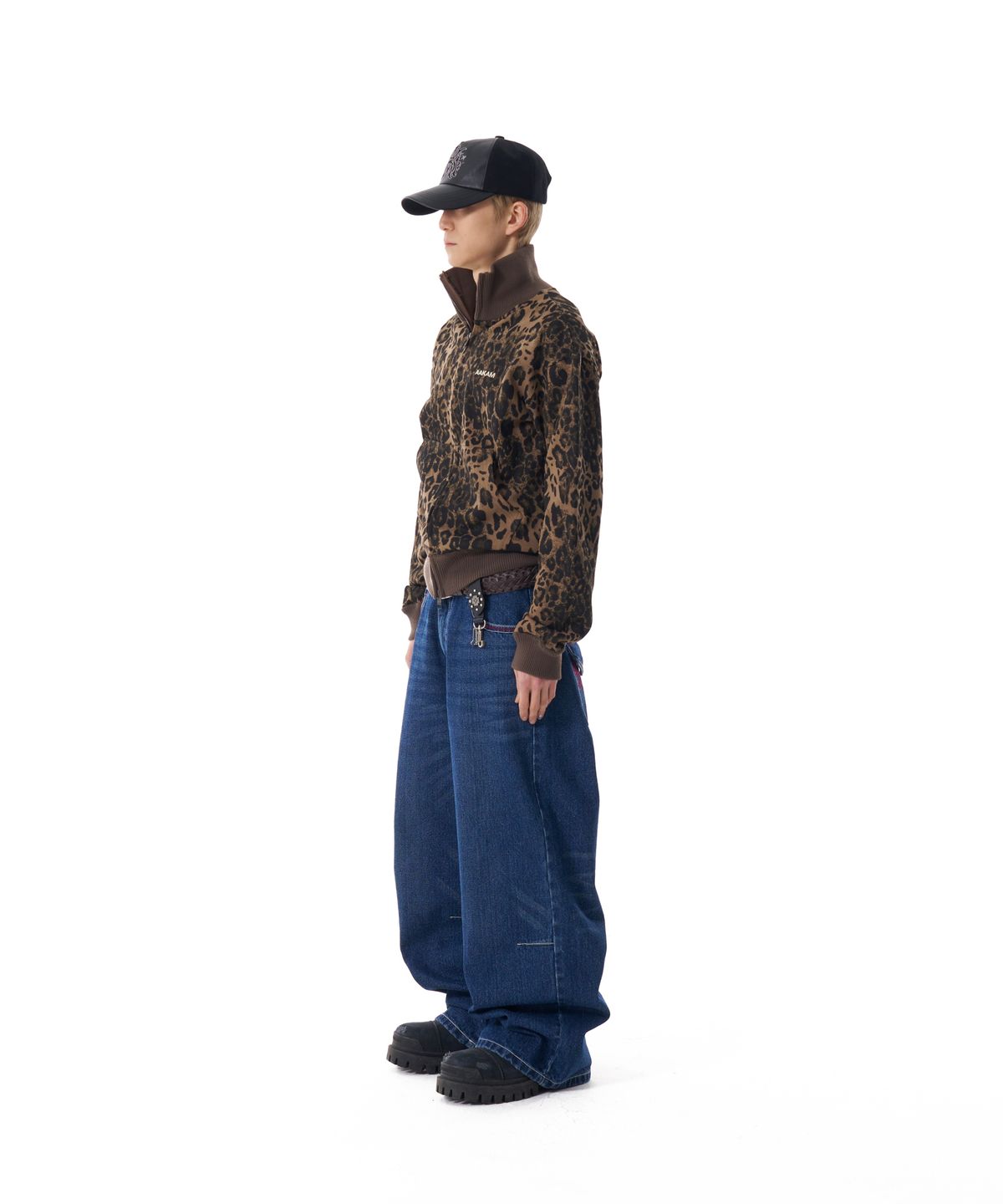 아캄(AAKAM) CROS2 Washed Denim Pants (Blue)