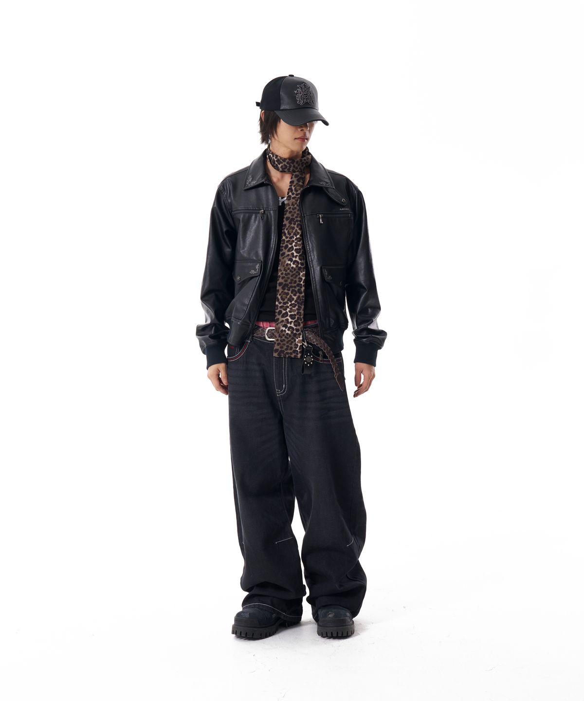 아캄(AAKAM) CROS2 Washed Denim Pants (Black)