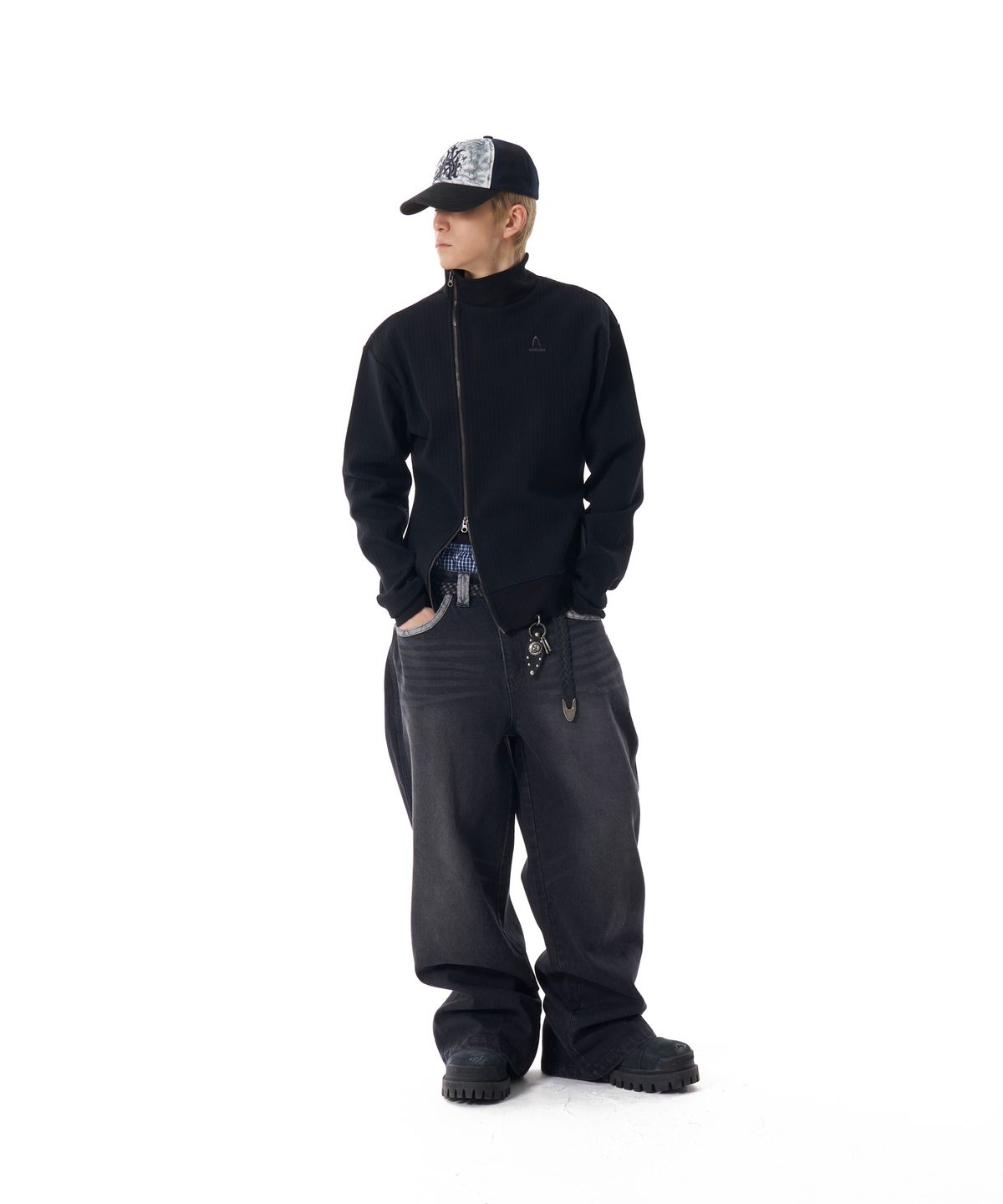 아캄(AAKAM) Contrast Washed Denim Pants (Black)