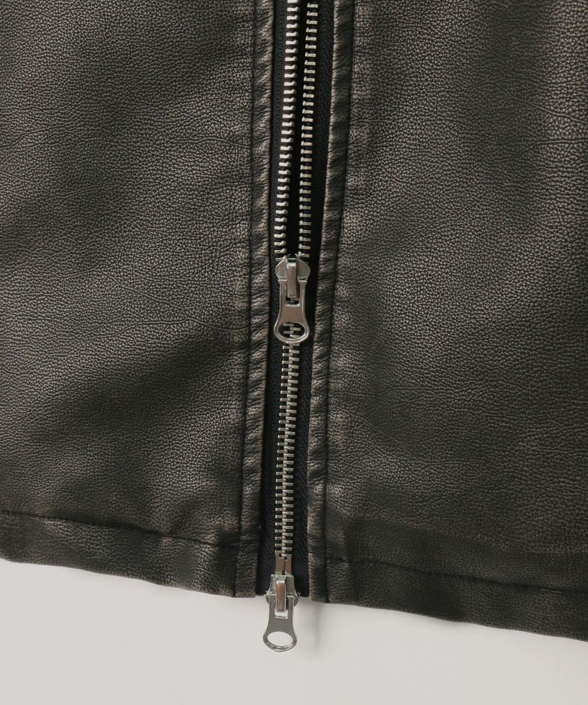 인더스트(INDUST) VTG 워시드 레더 자켓_다크브라운