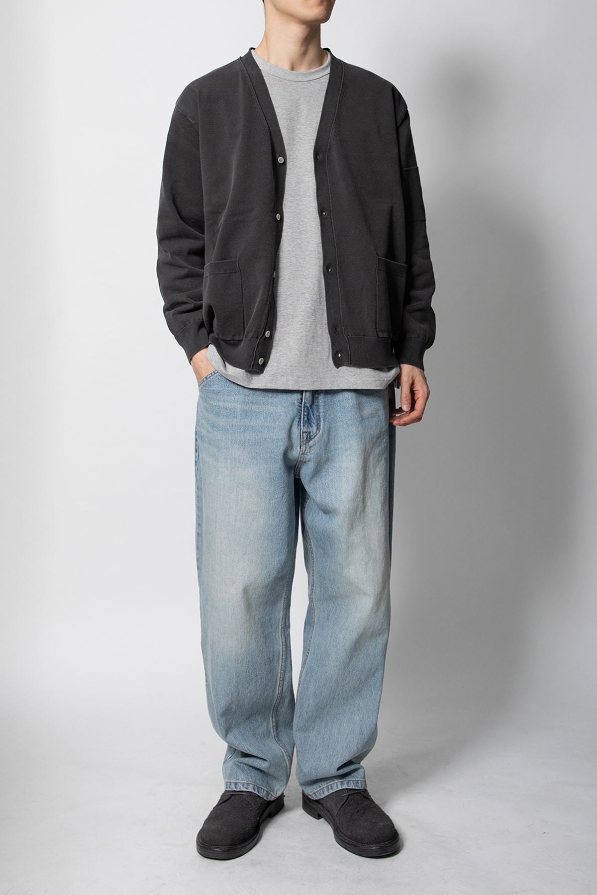 홀리선(HORLISUN) Eliot Garment Dyeing Knit Cardigan Indigo Navy