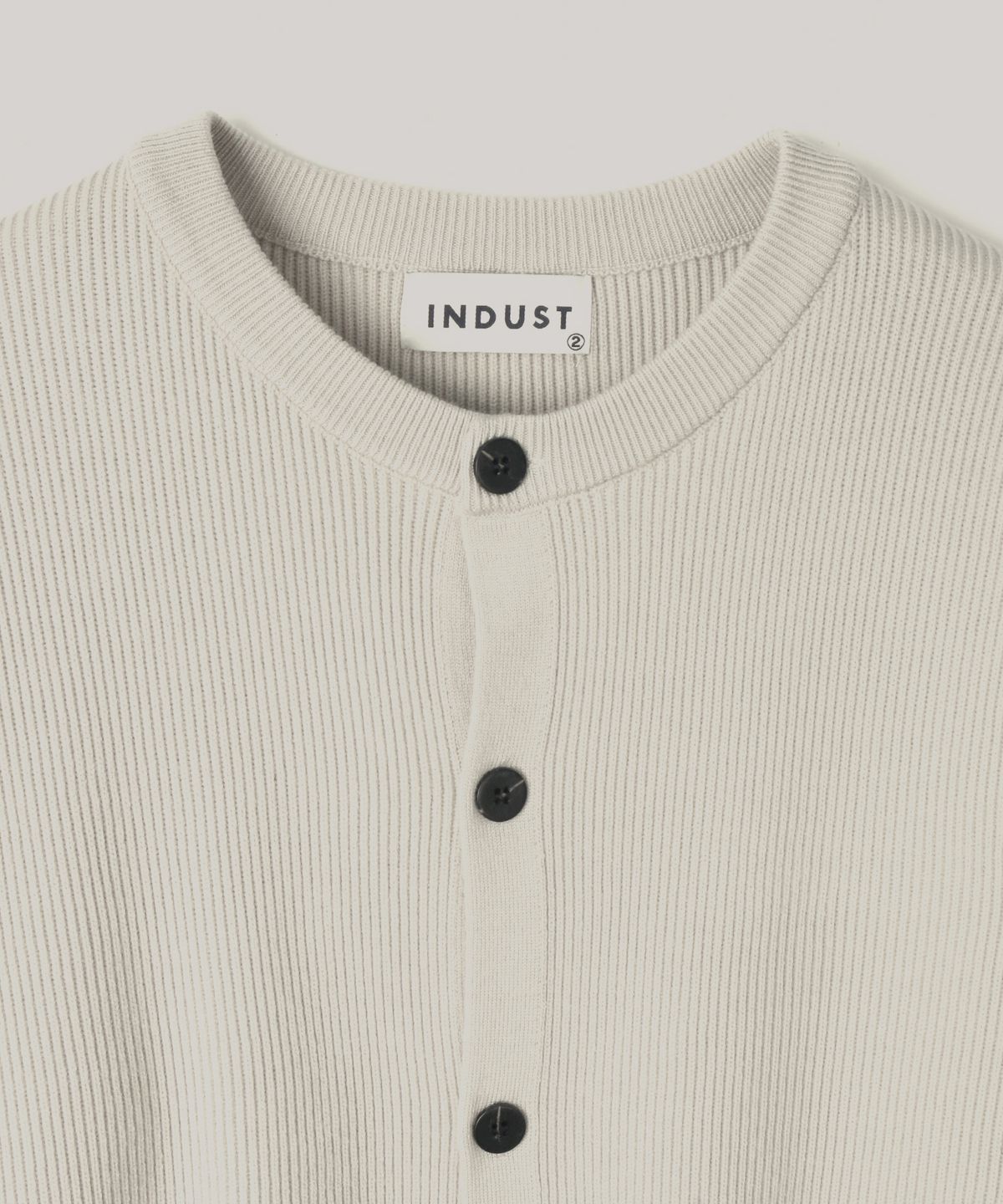 인더스트(INDUST) 에센셜 라운드 니트 가디건_아이보리