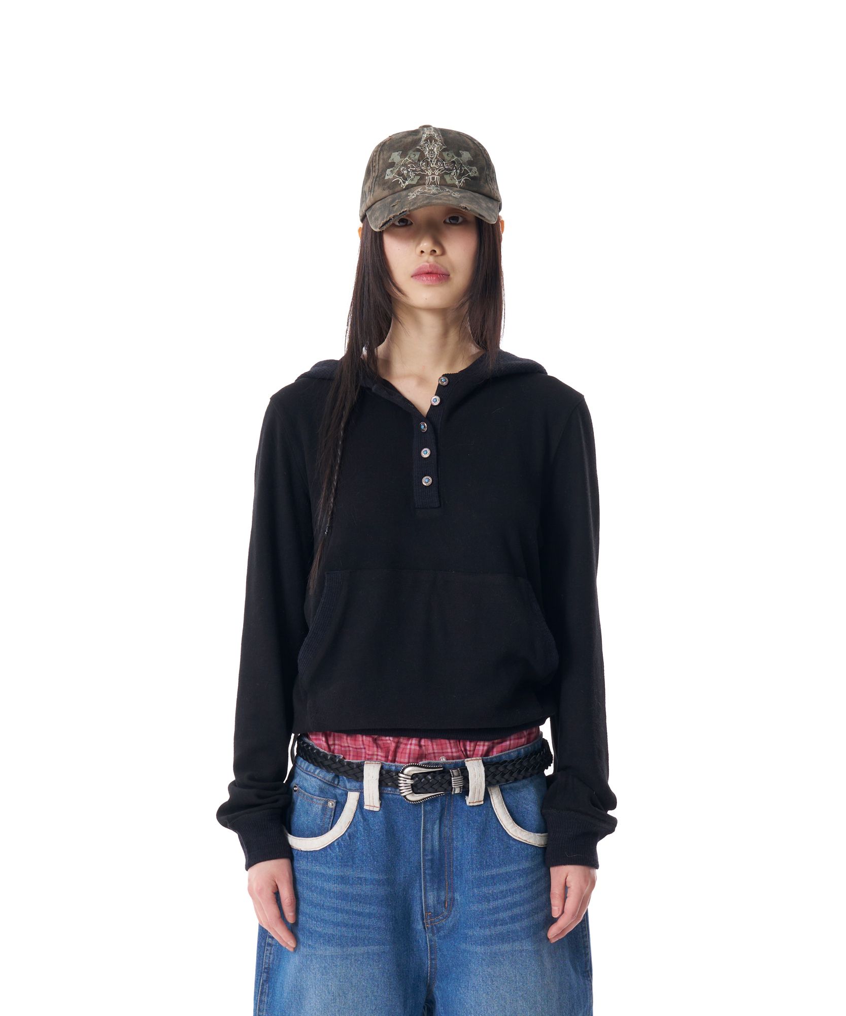 ◆AAKAM Contrast Logo Button Hoodie/2色◆ MUSINSA公式 | AAKAM Contrast Logo Button Hoodie (Black)