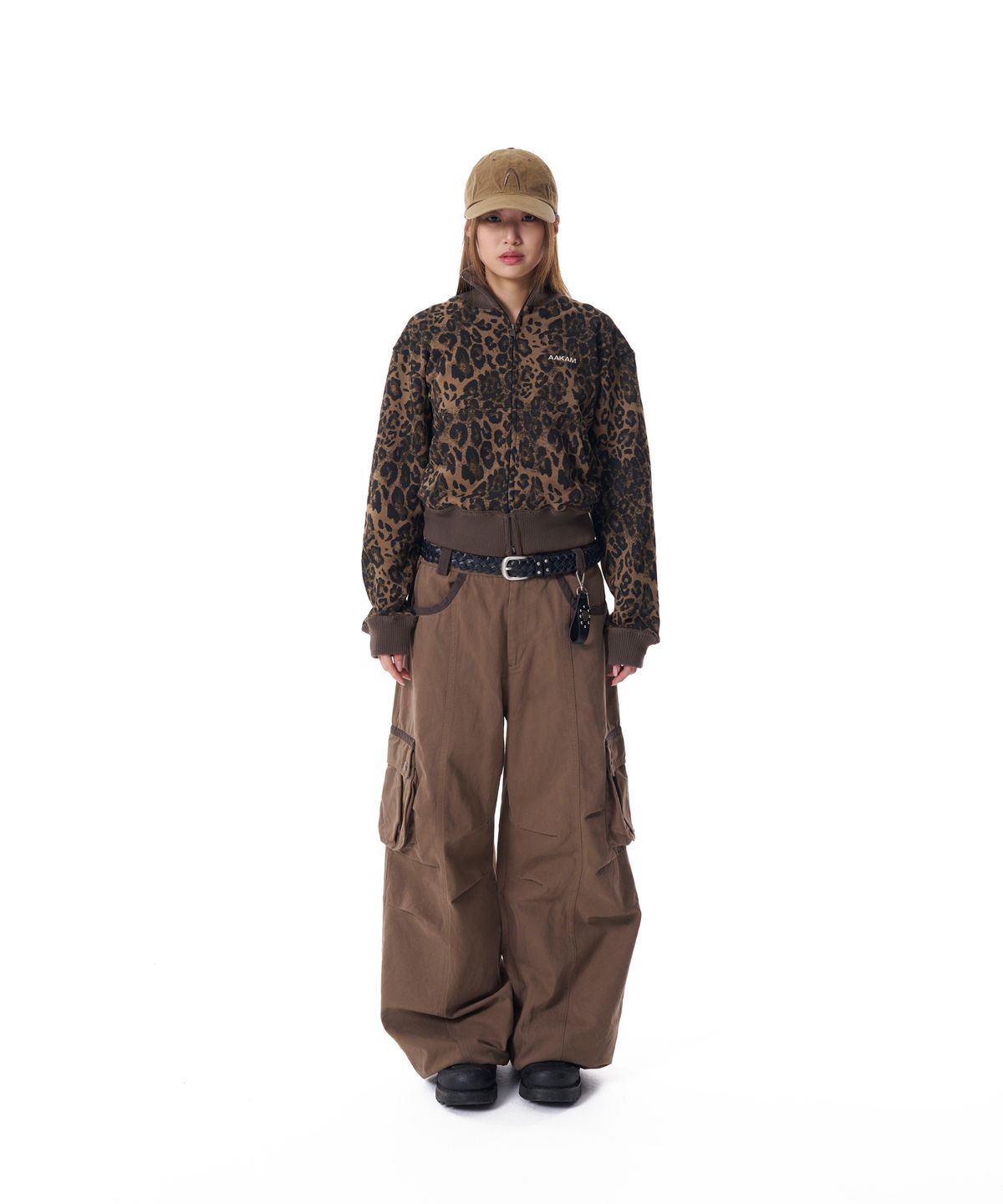 아캄(AAKAM) Leopard Logo Track Jacket (Brown)