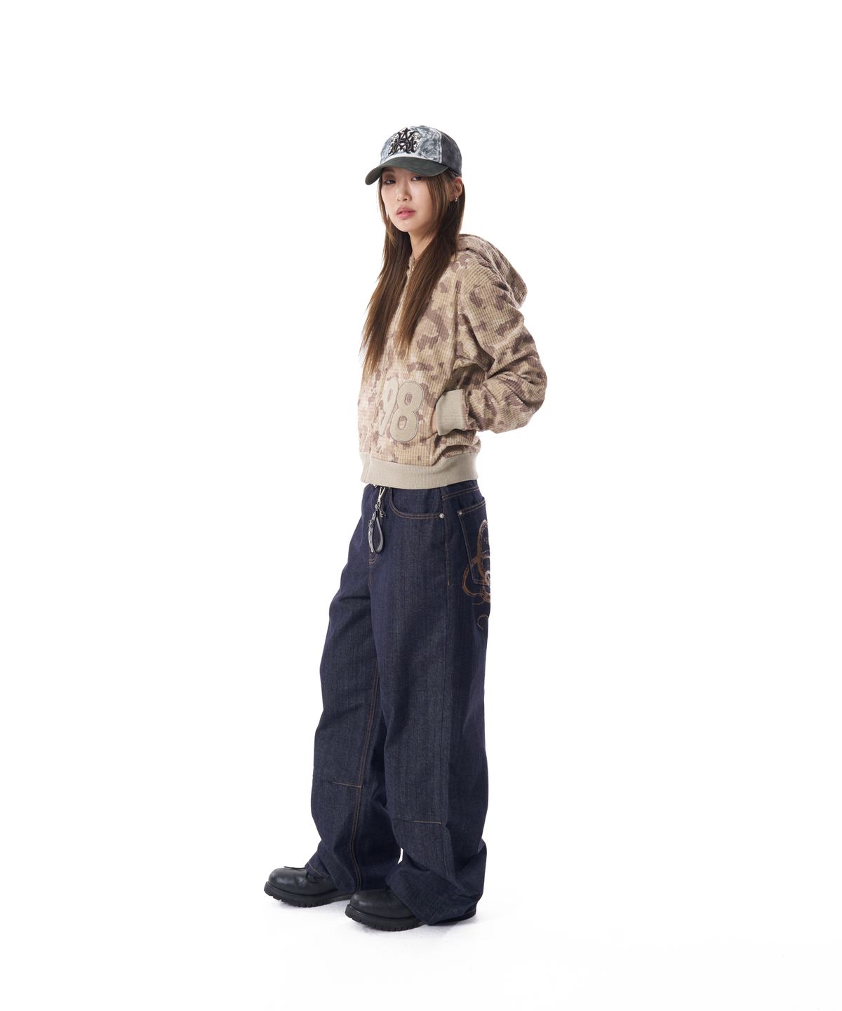 아캄(AAKAM) 98 Patch Camouflage Zip-Up Hoodie (Beige)