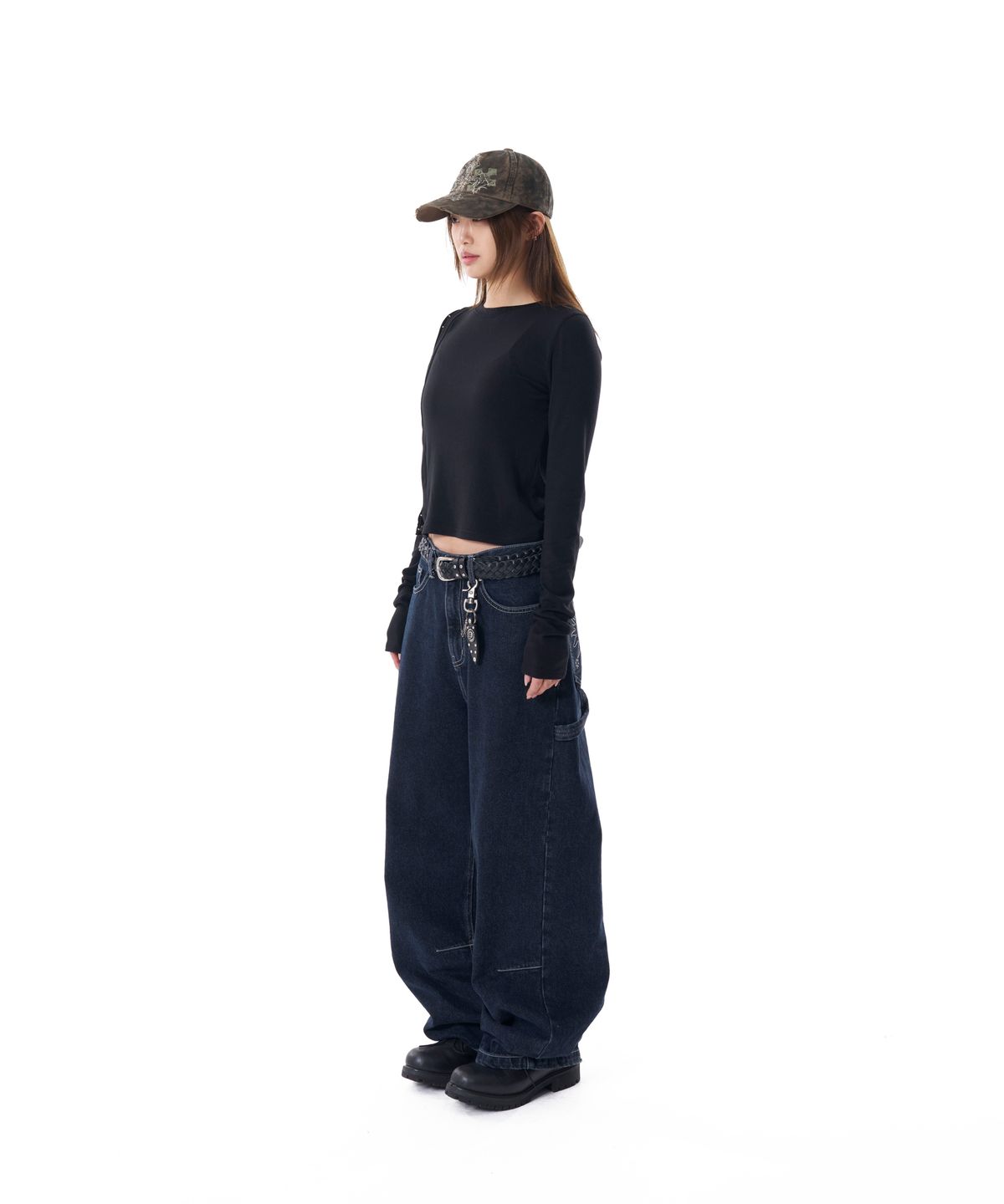 아캄(AAKAM) Side Hook Long Sleeve (Black)
