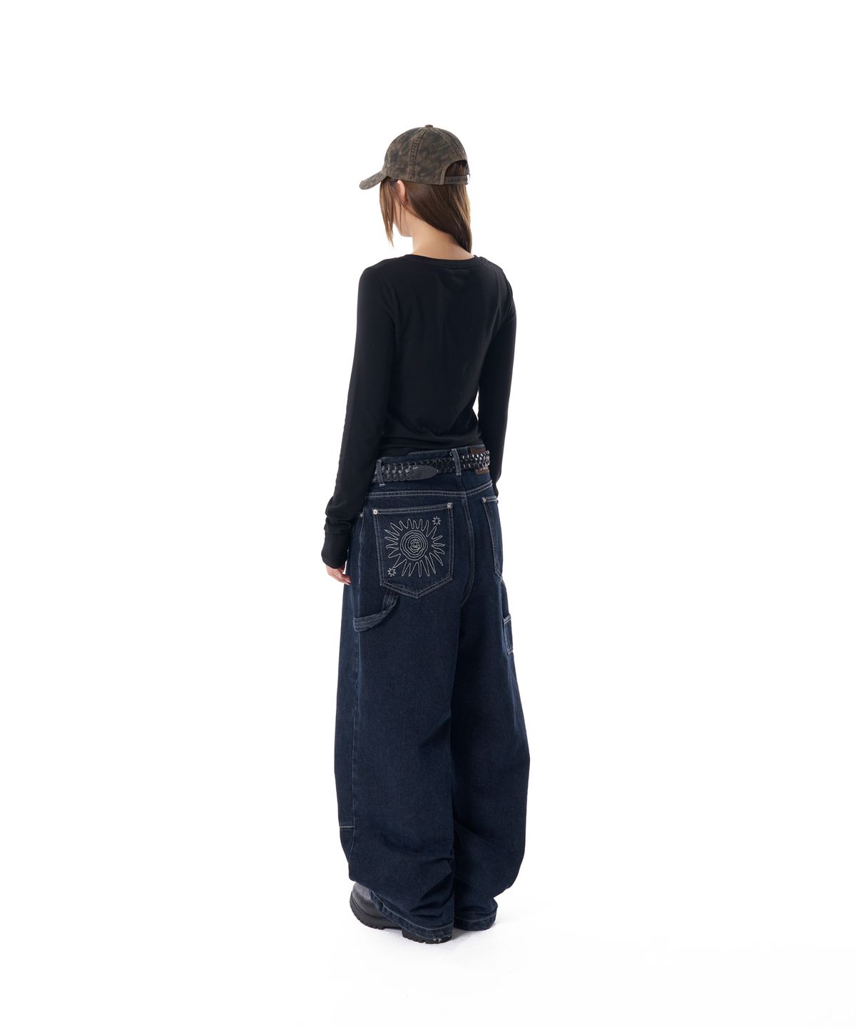 아캄(AAKAM) Side Hook Long Sleeve (Black)