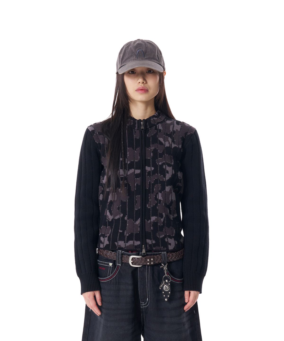 아캄(AAKAM) Camouflage Knit Zip-Up Cardigan (Black)