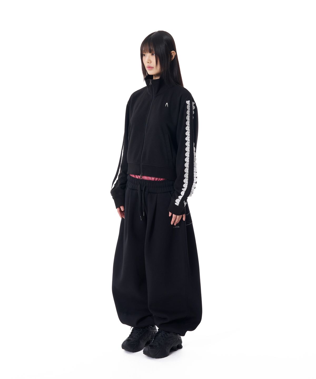 아캄(AAKAM) Laced Track Jacket (Black)